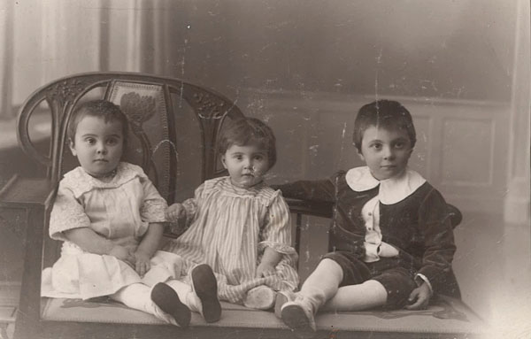Ласточкины Галина, Нина, Слава. 1913